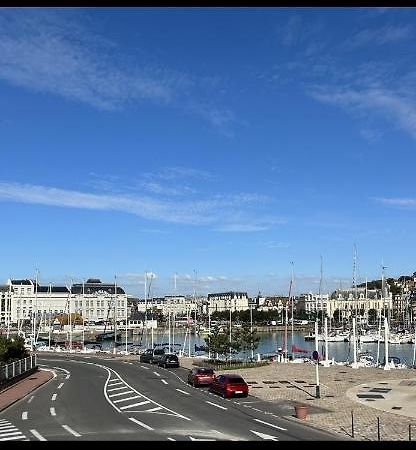 La Marine Apartment Deauville Bagian luar foto